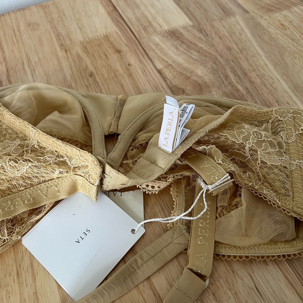 La Perla Lace Underwire Bra in Gold - Picture 4 of 8